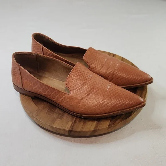 Frye Kenzie Venetian Brownish Orange Flats Size 6.5 - Picture 2 of 7